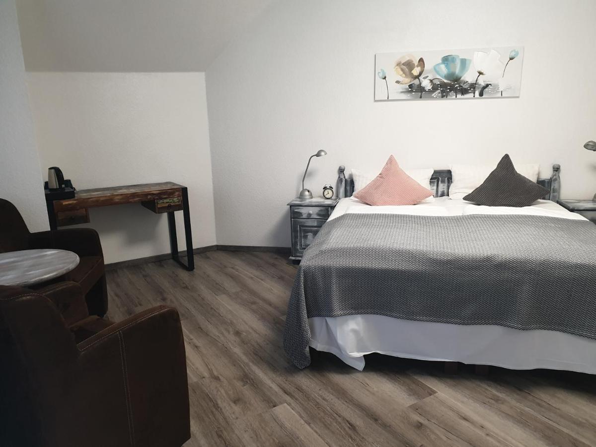 Hotel Blischke คาโรลิเนนซีล ภายนอก รูปภาพ